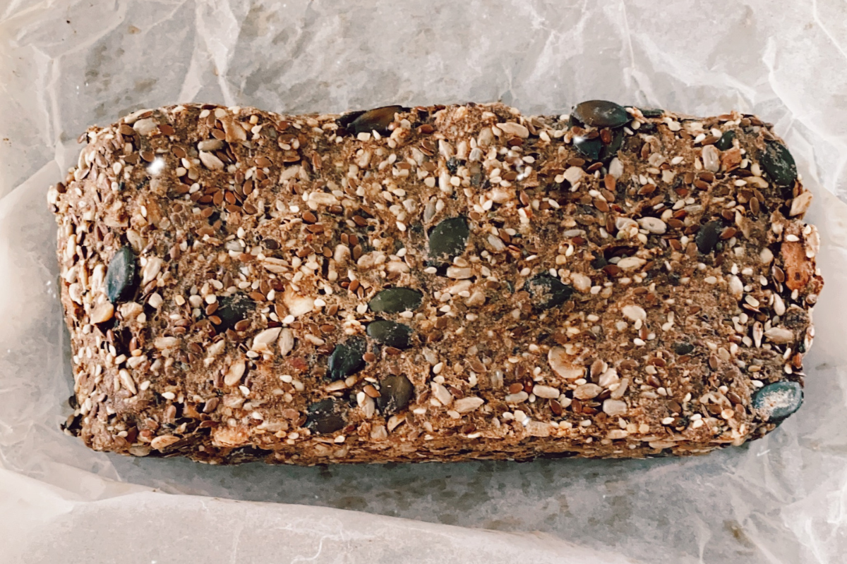 Eiweißreiches Saatenbrot:  Ein kraftvoller Energiebooster für den Tag