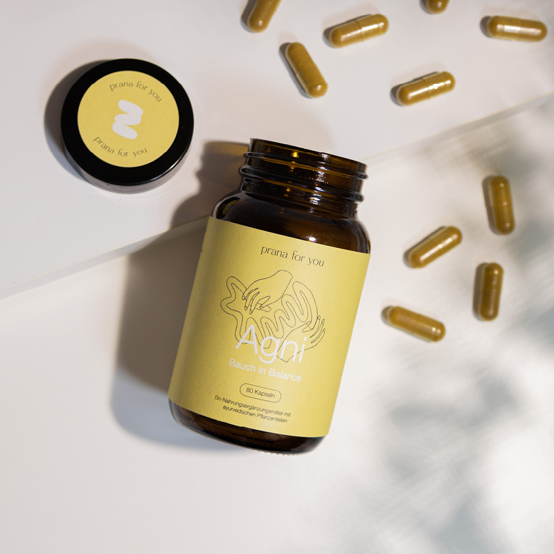 Digestion set 1: Organic Agni capsules & tea + tongue scraper