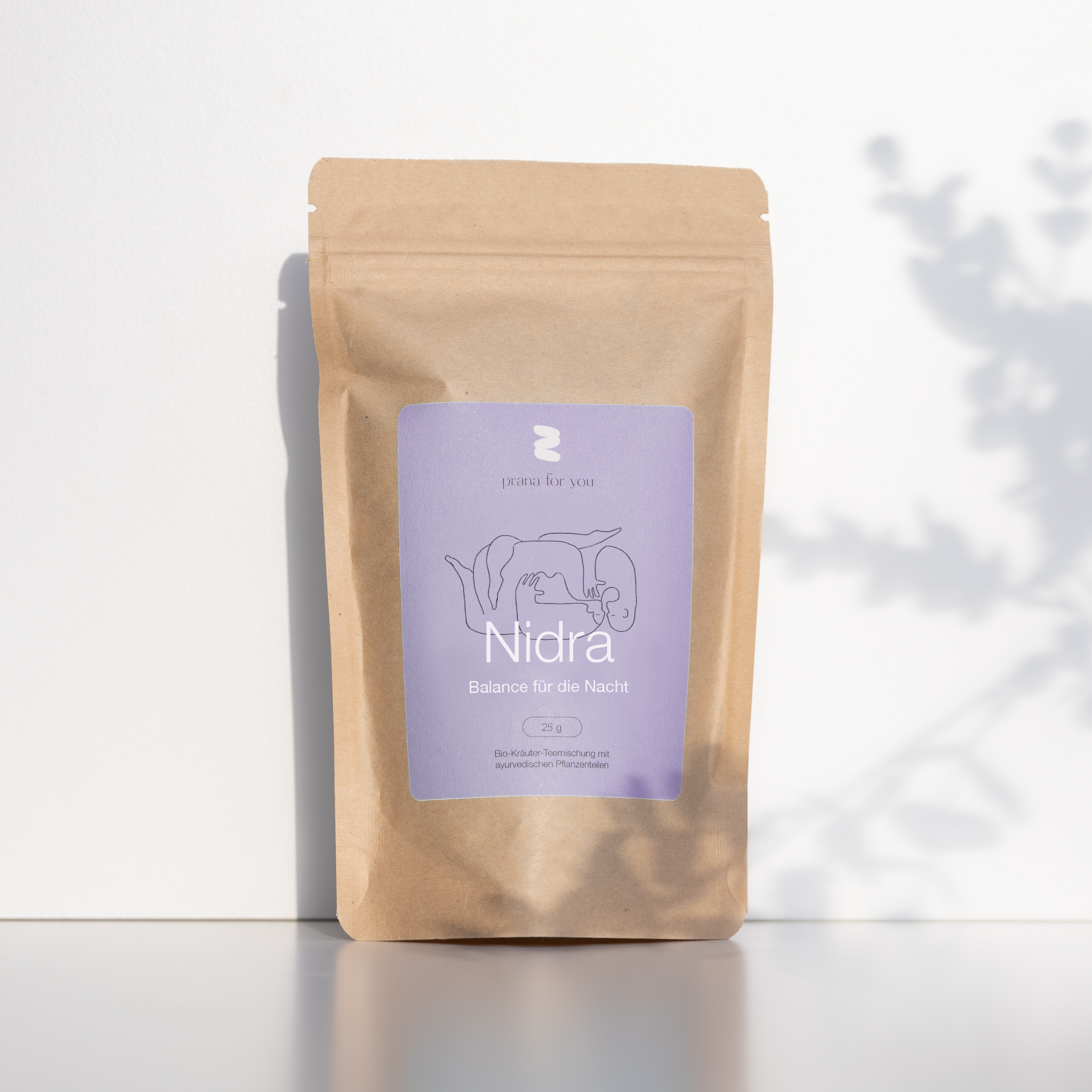 Nidra Bio-Kräutertee lose in Papierverpackung.